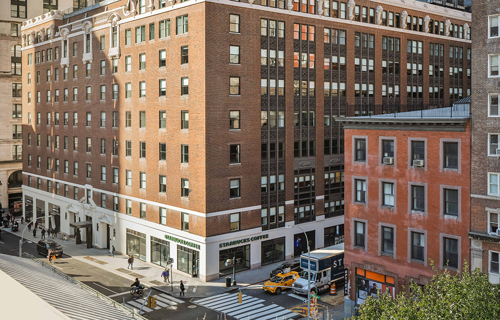 George Comfort & Sons completes $386 million refinance of 200 Madison Ave.